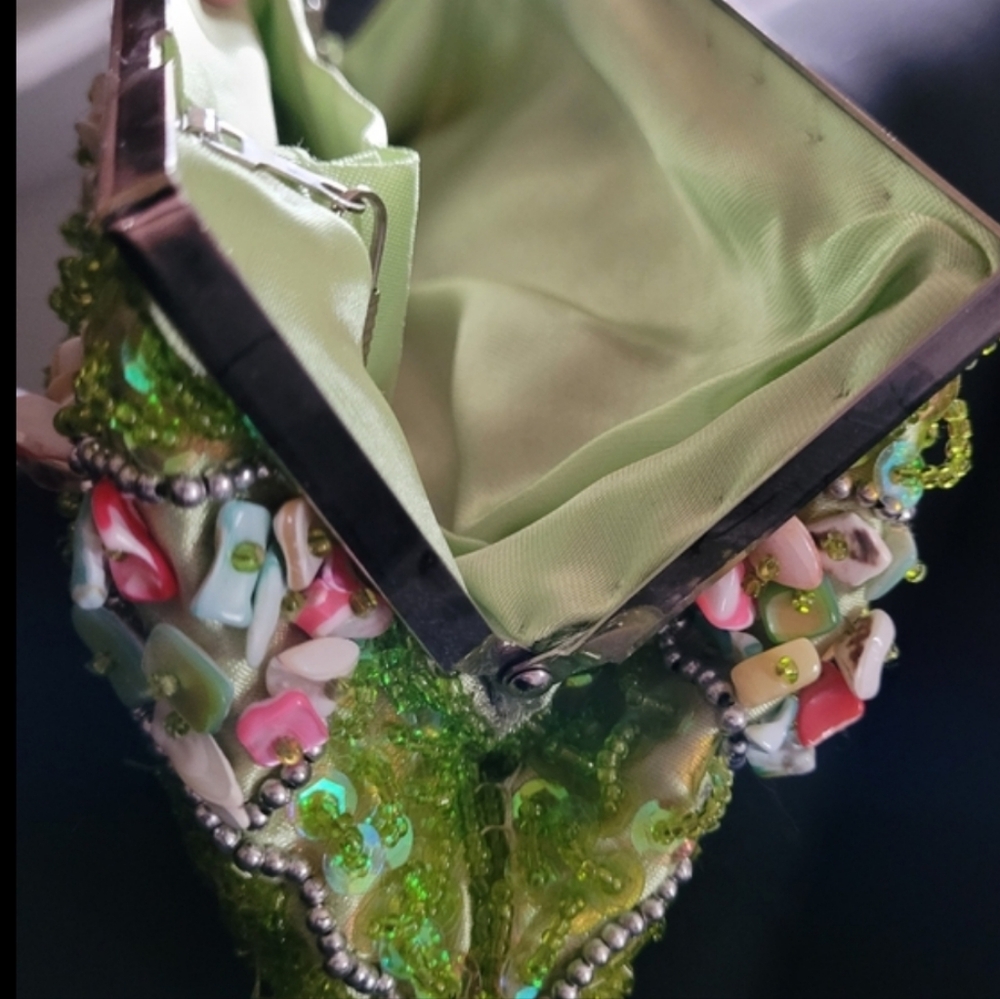 Vintage Beaded Kiss Lock Clutch Bag Green Cottagecore Garden Party Crossbody - Picture 9 of 11